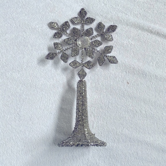 Silver Beaded Tree Topper - Picture 1 of 3